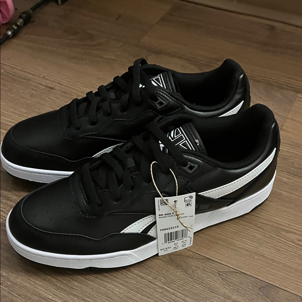 Reebok Men's Black & White Classic Low-Top Sneakers